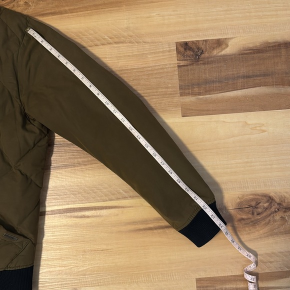 Men’s Eddie Bauer Down Bomber - Picture 5 of 11